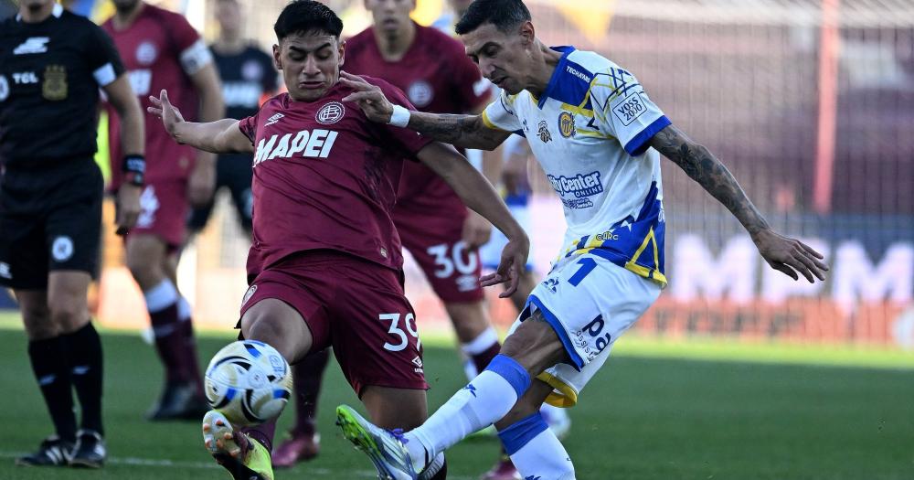 Di María anotó el gol del triunfo de Central ante Lanús