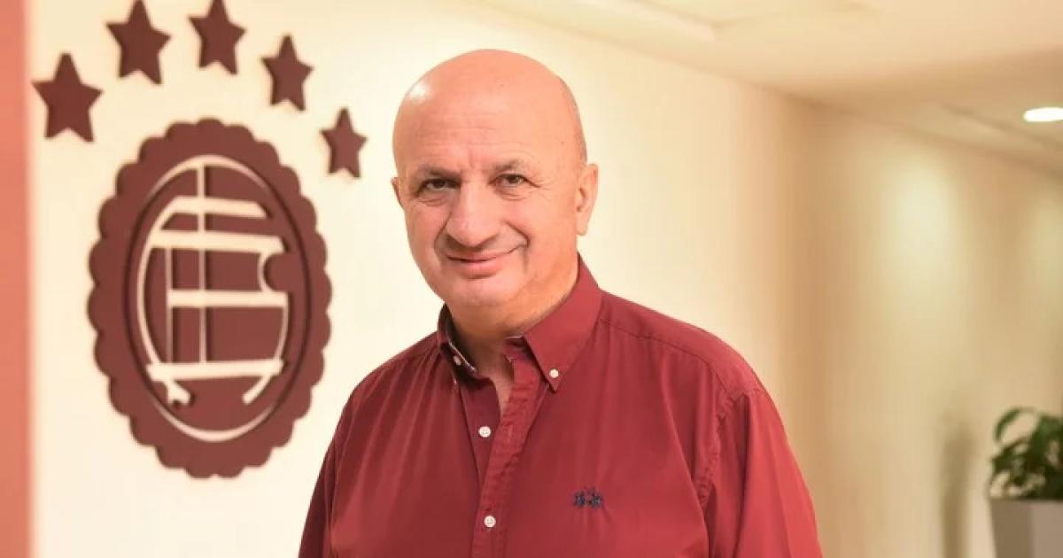 Nicols Russo expresó su bronca por el arbitraje de Andrés Merlos en la derrota de Lanús contra Rosario Central