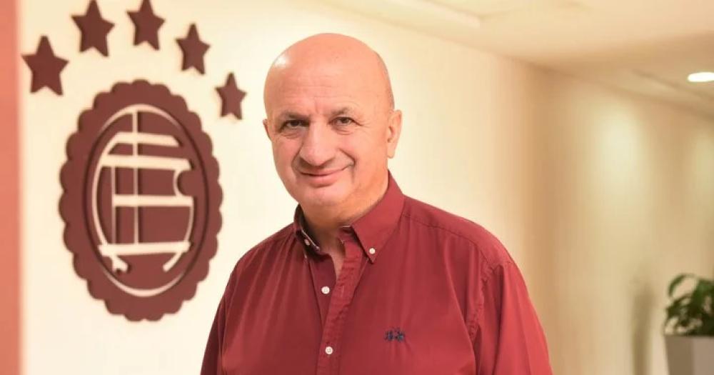 Nicol?s Russo expresó su bronca por el arbitraje de Andrés Merlos en la derrota de Lanús contra Rosario Central