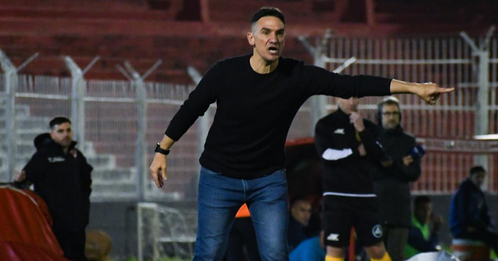Lemos reconoció la entrega del equipo