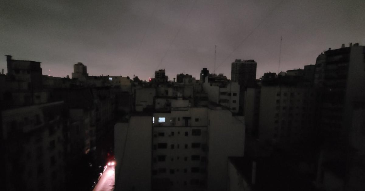 Casi medio millón de usuarios en el AMBA se quedaron sin luz durante la madrugada