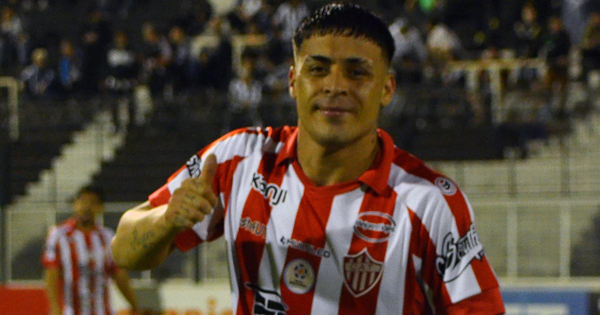 Brian Fernndez disputó cuatro partidos con la camiseta de Talleres de Escalada