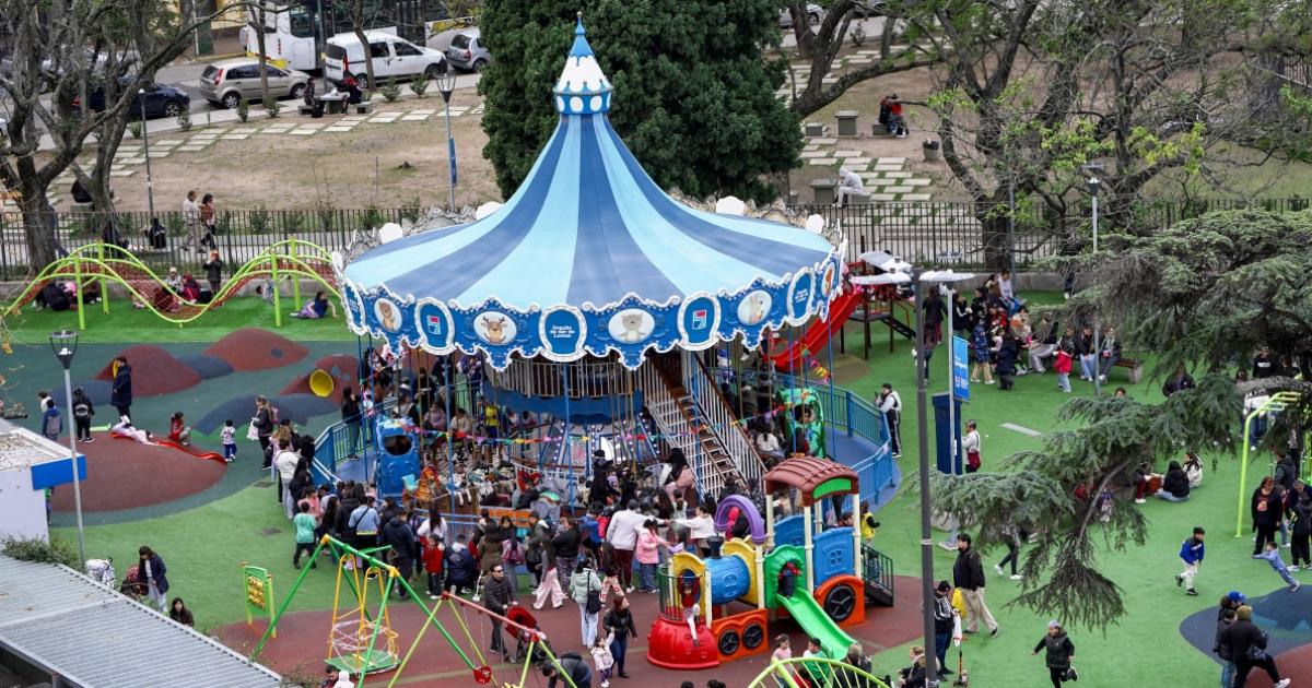 El carrousel de la Plaza Grigera est abierto de 11 a 20