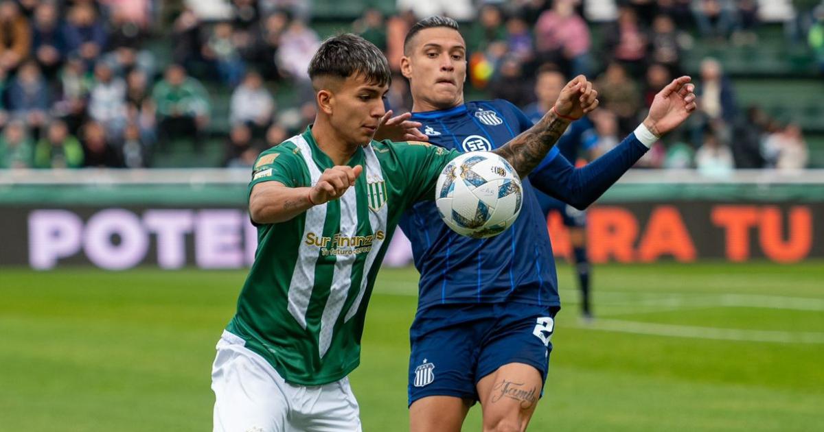 Roldn jugó 14 partidos en la primera de Banfield