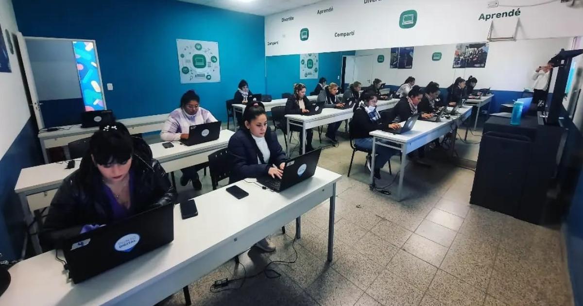 El lugar est equipado con todo lo necesario para las clases