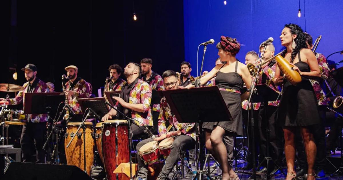 Flexatons  La jazz Mambo en vivo