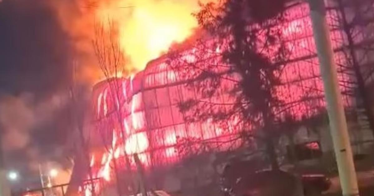 Los Bomberos de Lomas ayudaron a apagar el voraz incendio de Monte Grande