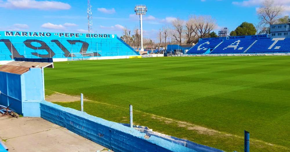 El Gasolero solamente perdió 2 partidos en el presente campeonato en el Alfredo Beranger
