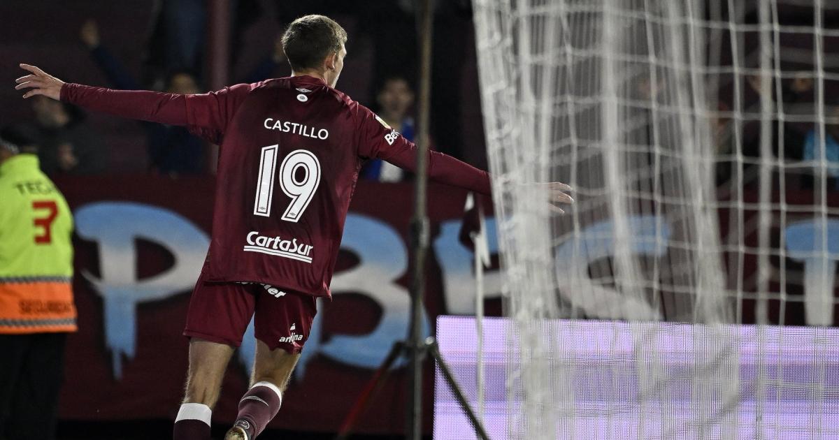El atacante convirtió su tercer tanto con la camiseta de Lanús