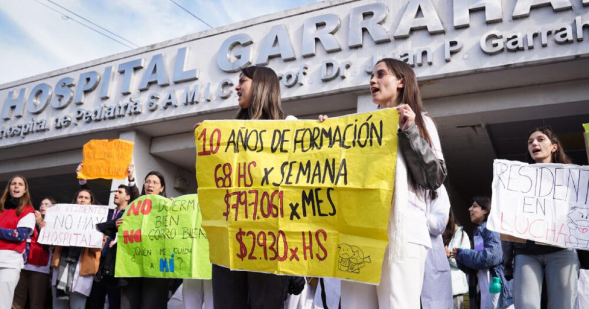 Residentes del Hospital Garrahan perciben un salario mensual de 797000