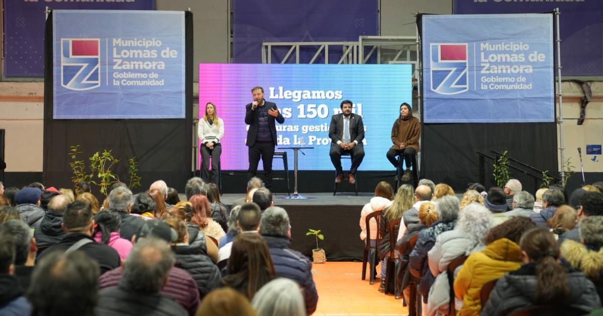 Ya son 2500 las familias que recibieron su título de propiedad