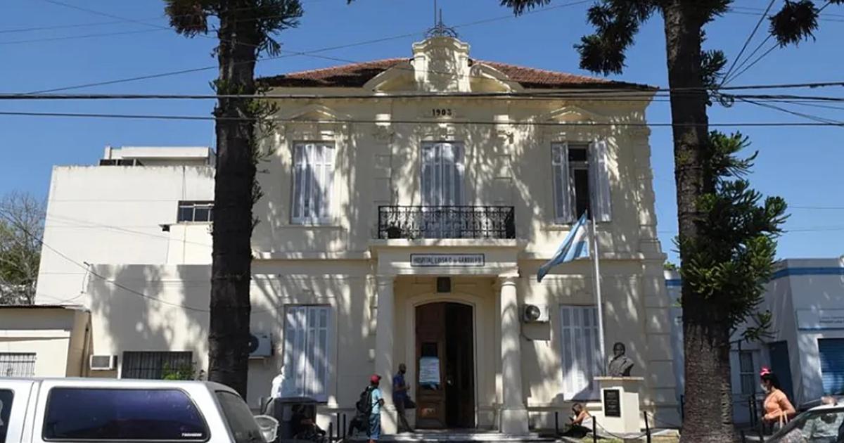 El menor ingresó al Hospital Gandulfo por un disparo