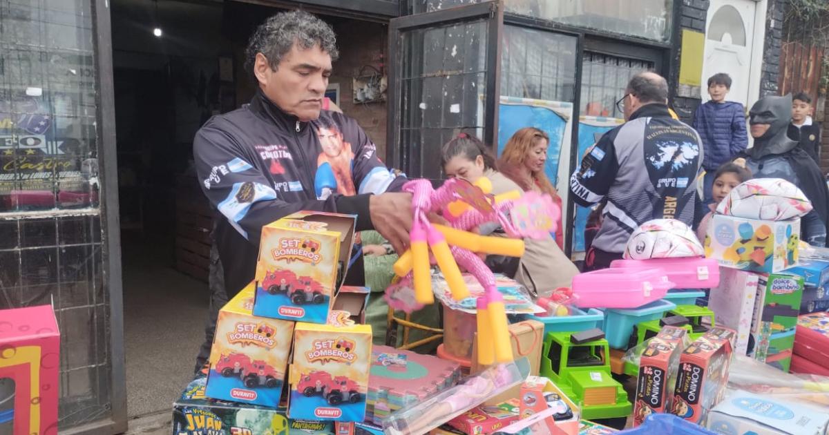 El boxeador al frente del festejo
