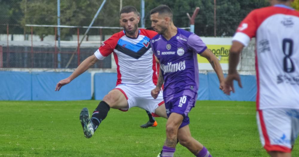 Brown quiere subirse a la punta del Clausura