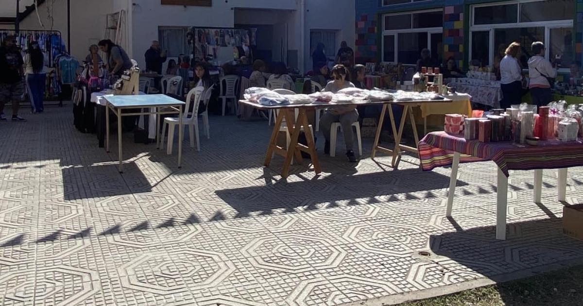 Quedan puestos para sumarse a la feria de este sbado