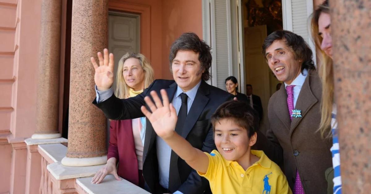 El escaacutendalo de las coimas iquesttiene impacto en la intencioacuten de voto