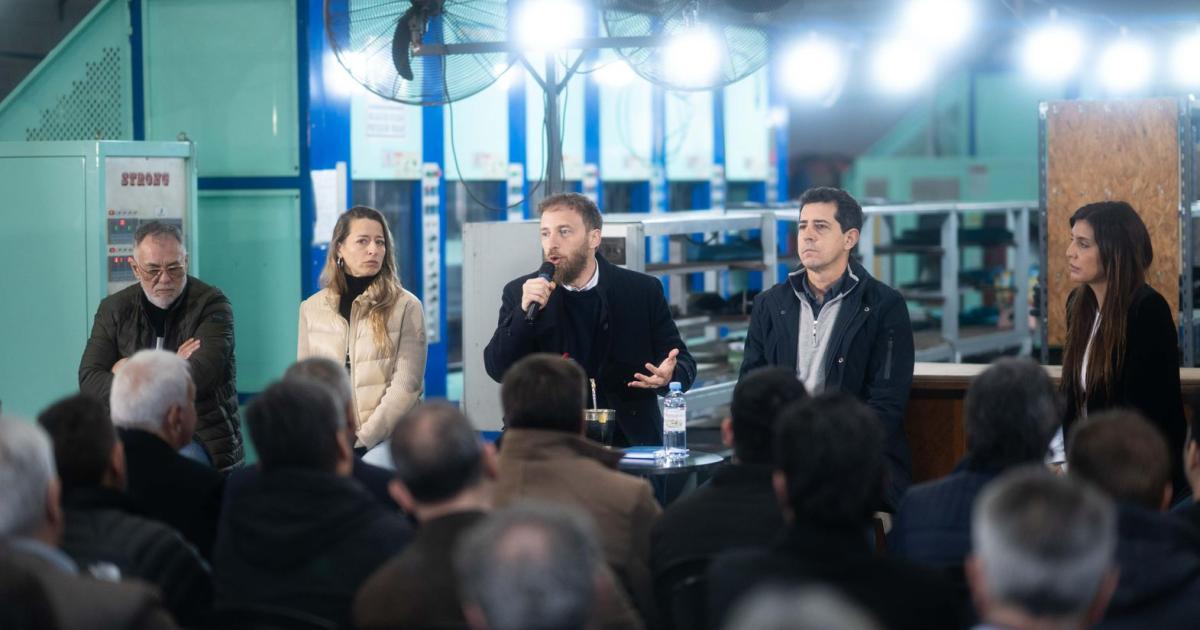 La actividad se realizó en la sede de la empresa local Evagreen