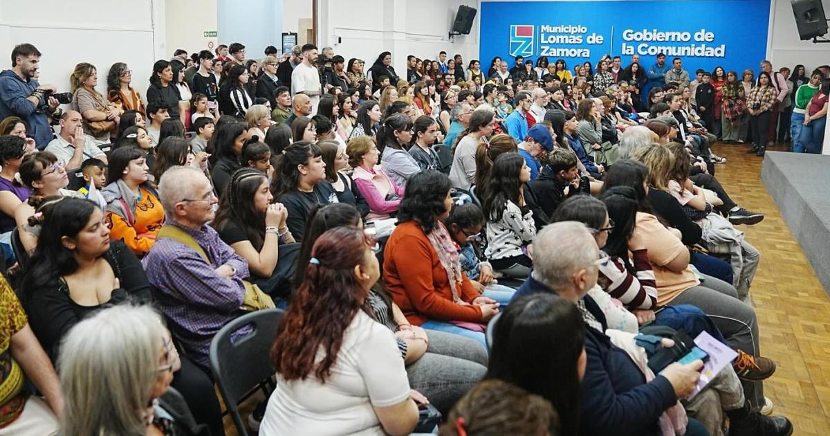 La ceremonia contó con un gran marco de público