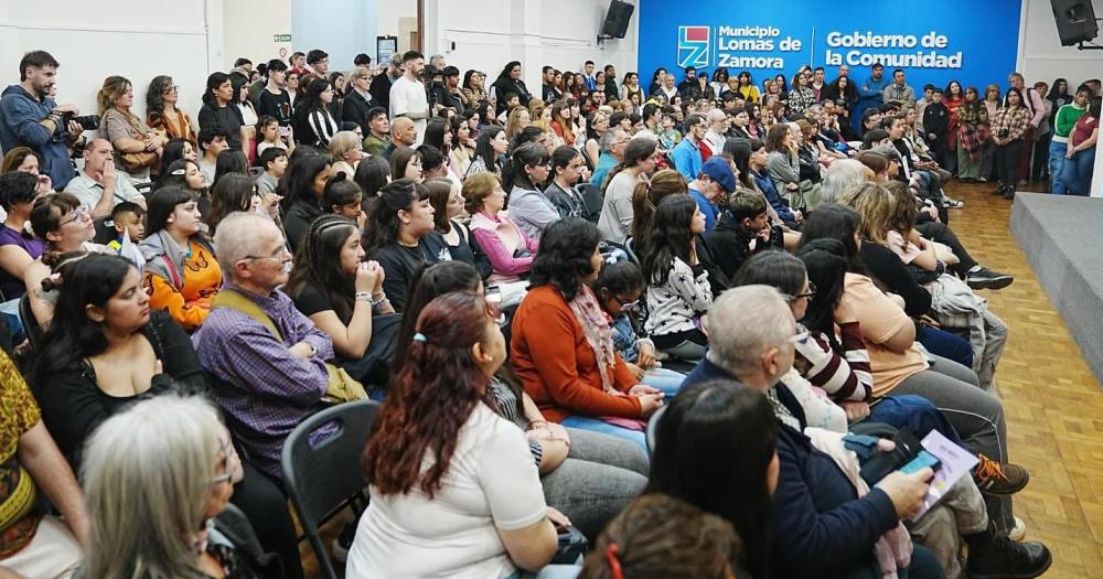 La ceremonia contó con un gran marco de público