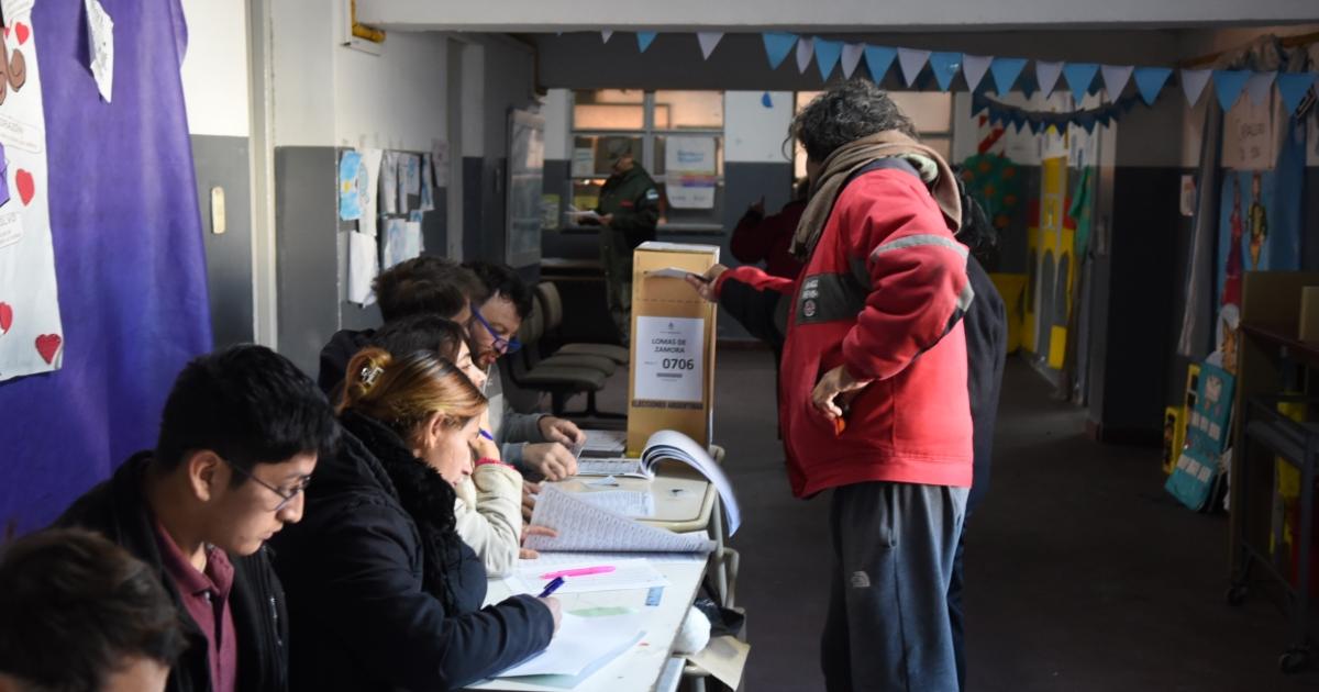 A nivel local se eligen 12 concejales y 5 consejeros escolares