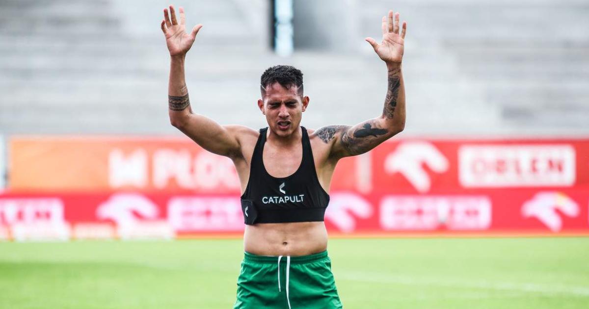 Castañeda busca triunfar en el fútbol argentino
