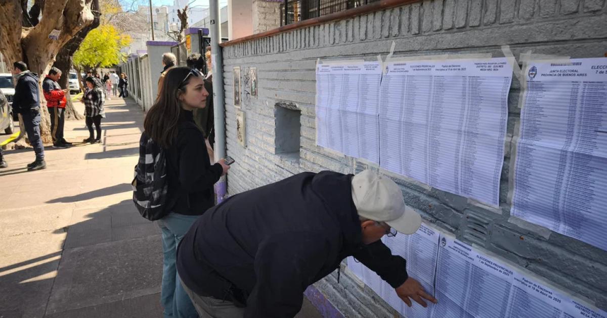 Pasado el mediodía votó casi el 30-en-porciento- del padrón en provincia de Buenos Aires