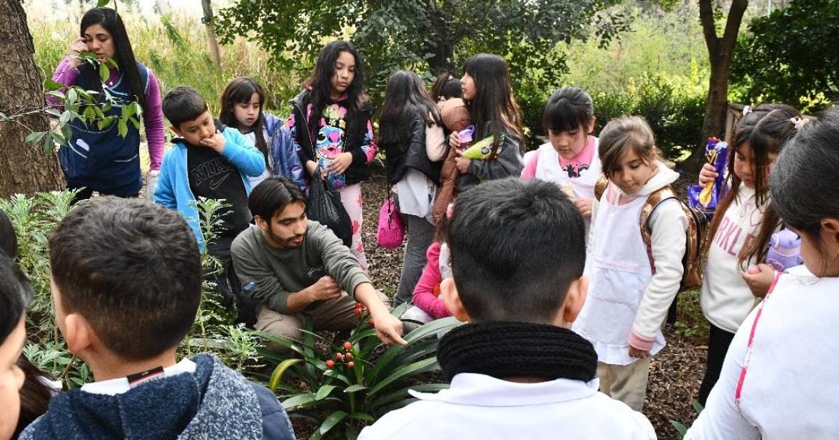Recorrida junto a chicas y chicos de la Primaria N°34