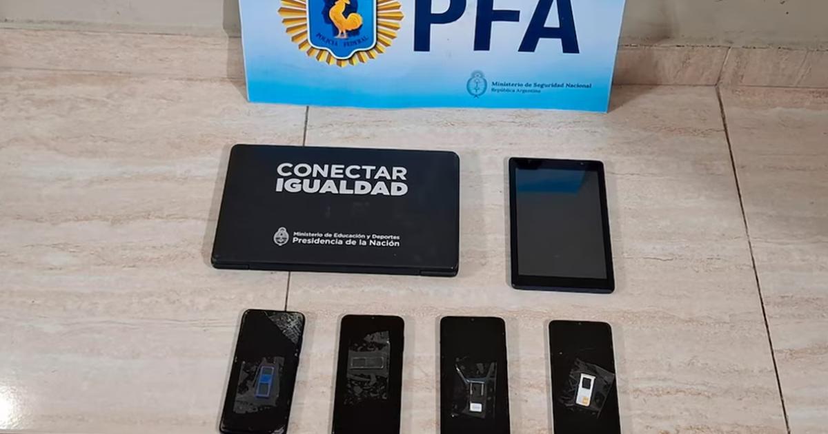 Dispositivos electrónicos incautados a la banda