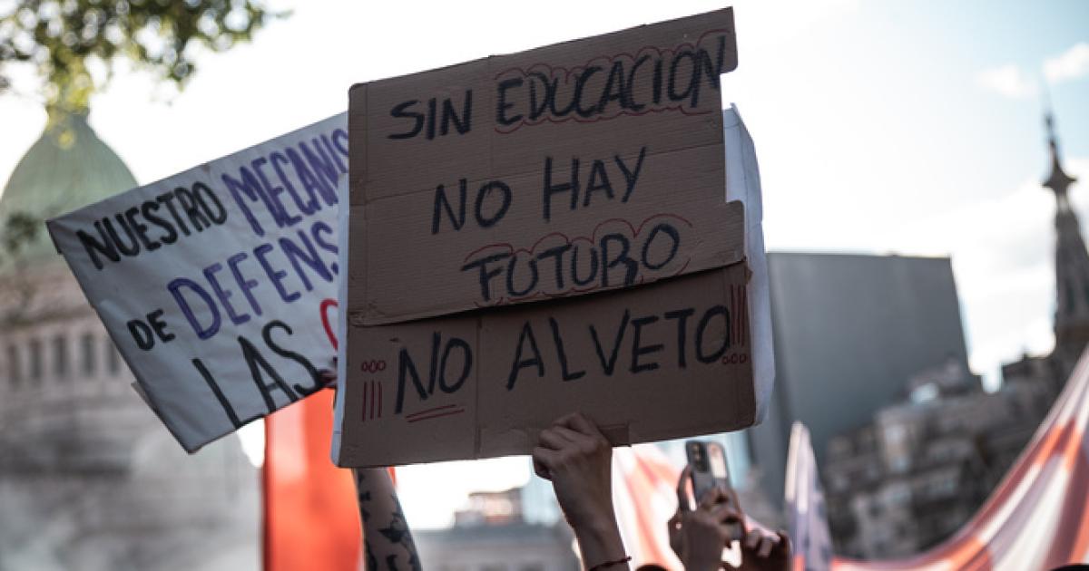 Docentes universitarios movilizan y llaman a parar este viernes 