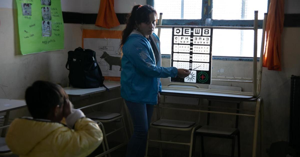 El programa incluye el recetado y la entrega de anteojos