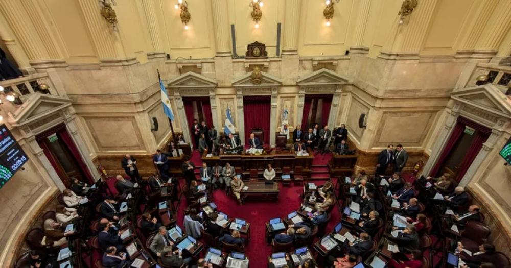 El Senado se prepara para rechazar otro veto- el debate en vivo