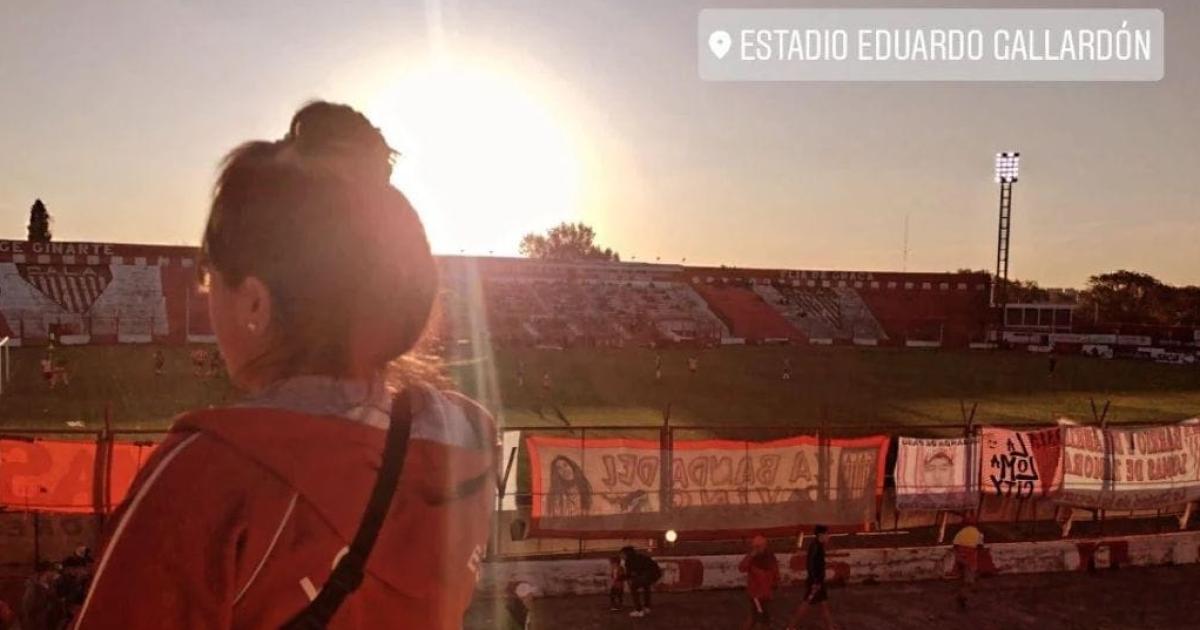 Mica es fantica del Mil Rayitas y todas las familias del club comenzaron a difundir su caso