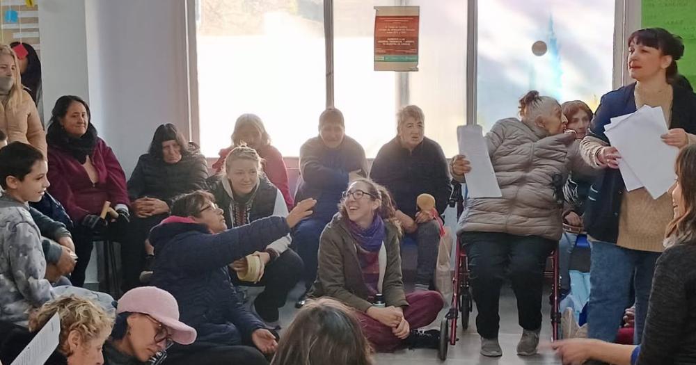 La posta sanitaria se realiza todos los meses con una temtica diferente- la de este jueves tendr a la primavera como protagonista