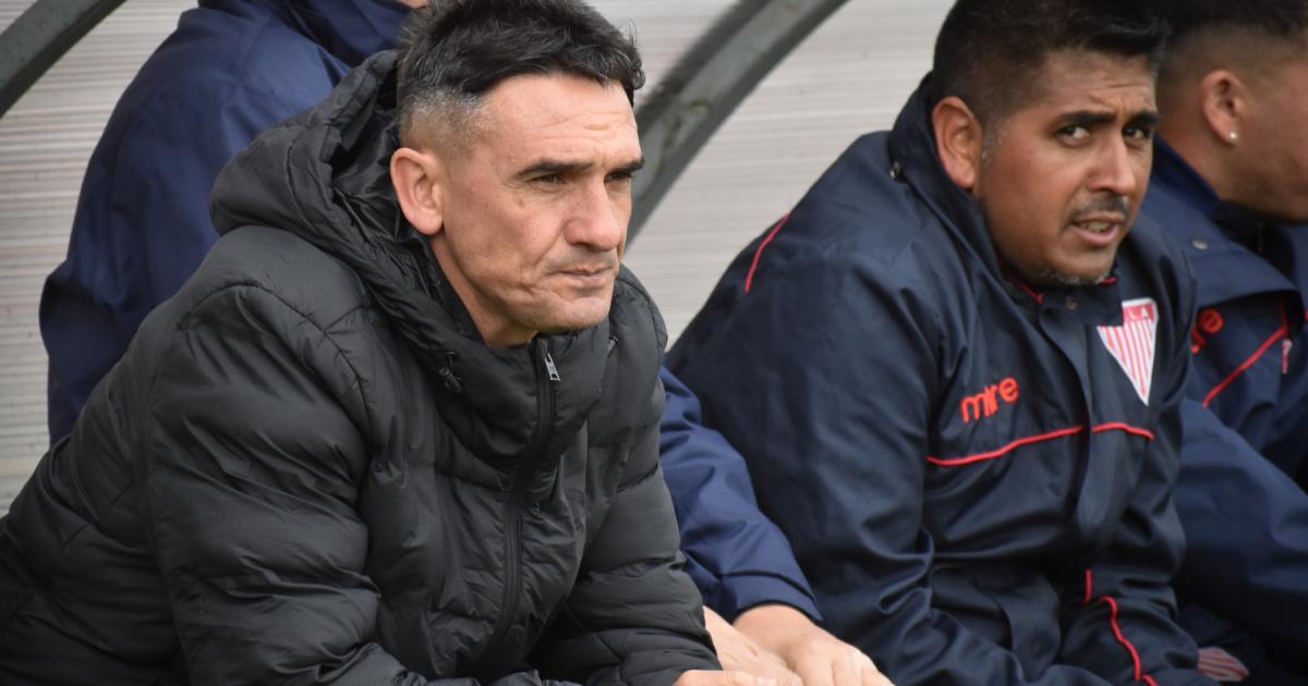 Leonardo Lemos obligado a meter cambios para recibir a Ferro