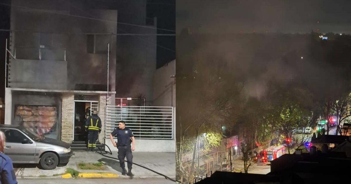Se generó una inmensa nube de humo que pudo verse desde distintas partes de Lomas