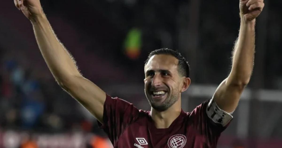 Carlos Izquierdoz fue uno de los puntos altos de Lanús contra San Lorenzo