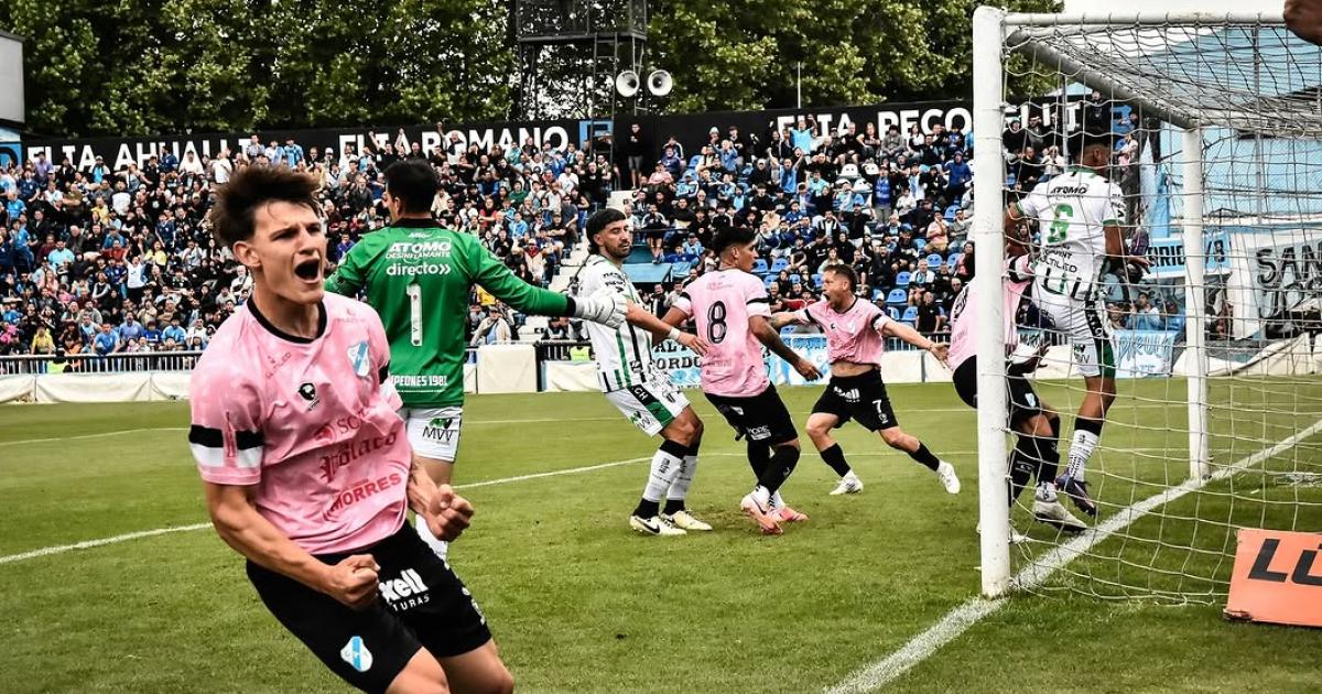 Javier Toledo abrió el marcador en el Beranger