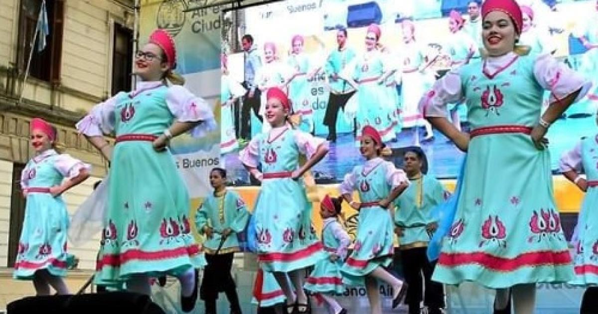 Lomas celebraraacute la Diversidad Cultural y homenajearaacute a Musha Carabajal