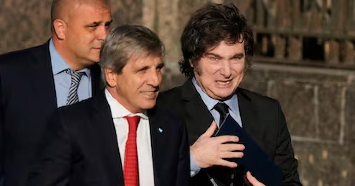 Sostienen que las medidas y anuncios de Javier Milei y Luis Caputo sólo tienen por objetivo sostener al dólar hasta las elecciones del 26 de octubre