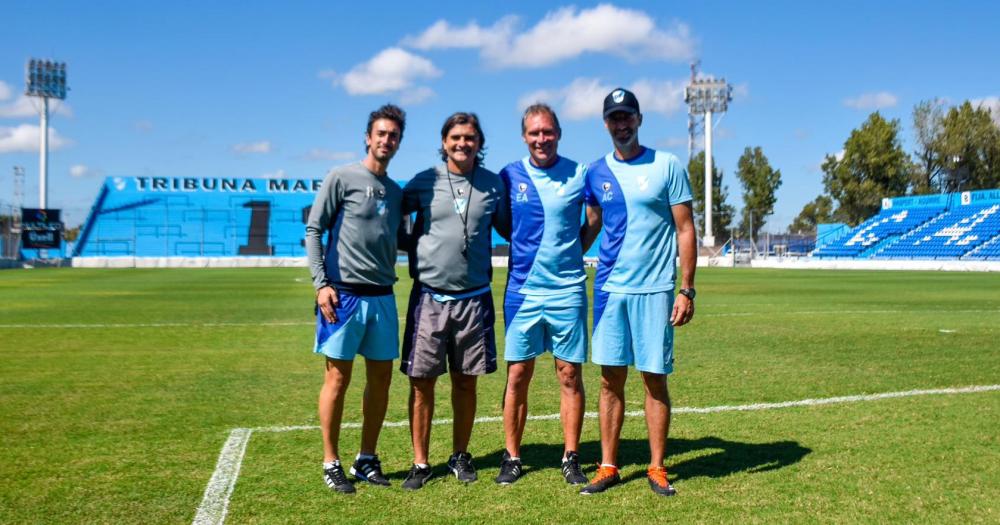 Forestello en su presentación en Temperley