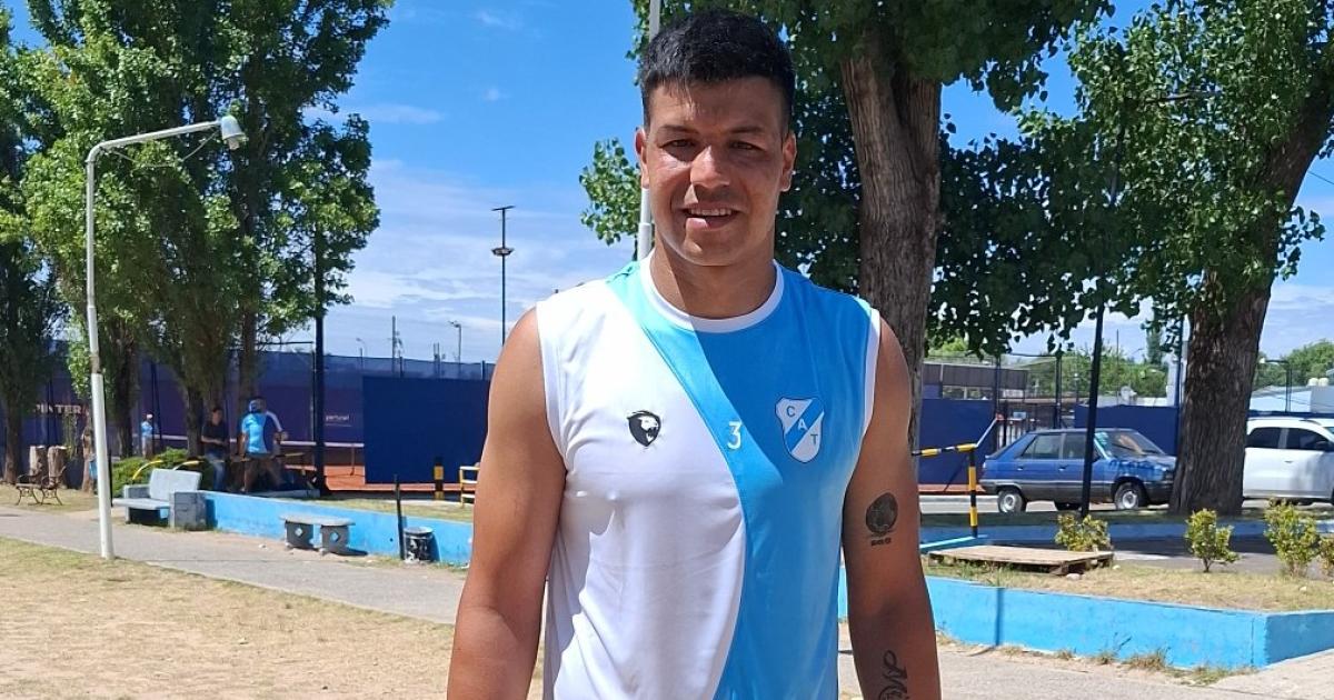 Bruno Duarte no estuvo en el último partido de Temperley