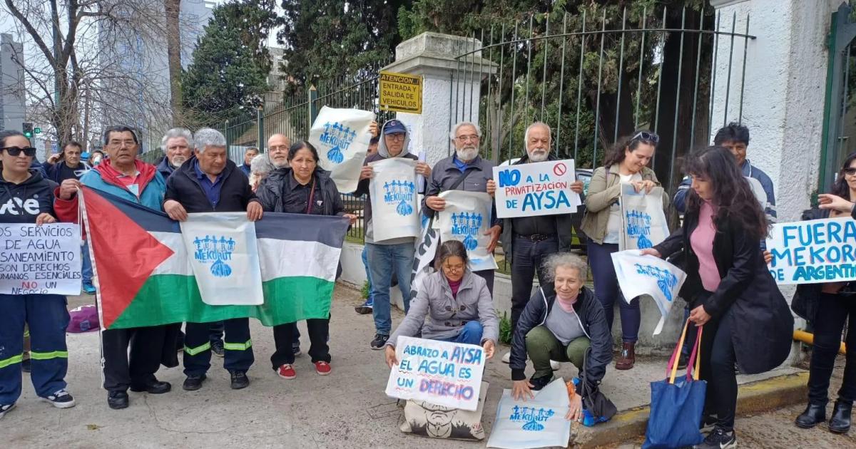 Lomas- haraacuten otra movilizacioacuten contra la privatizacioacuten de AySA