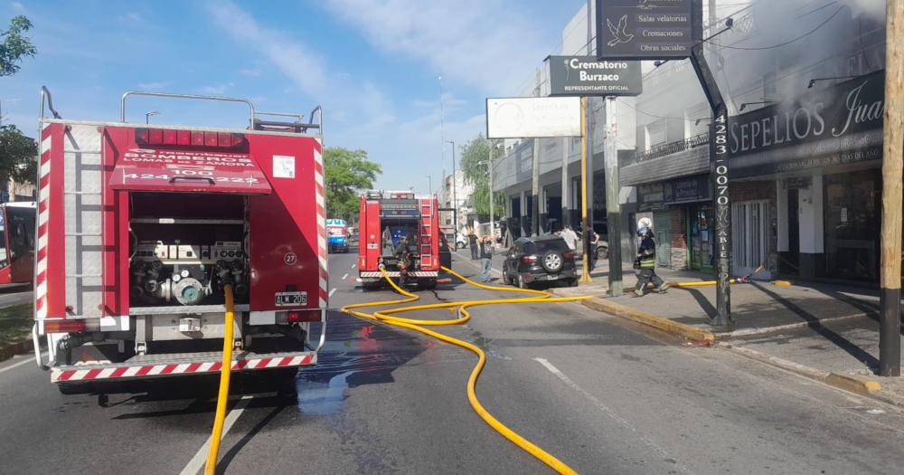 En total trabajaron ocho bomberos voluntarios de Lomas de Zamora
