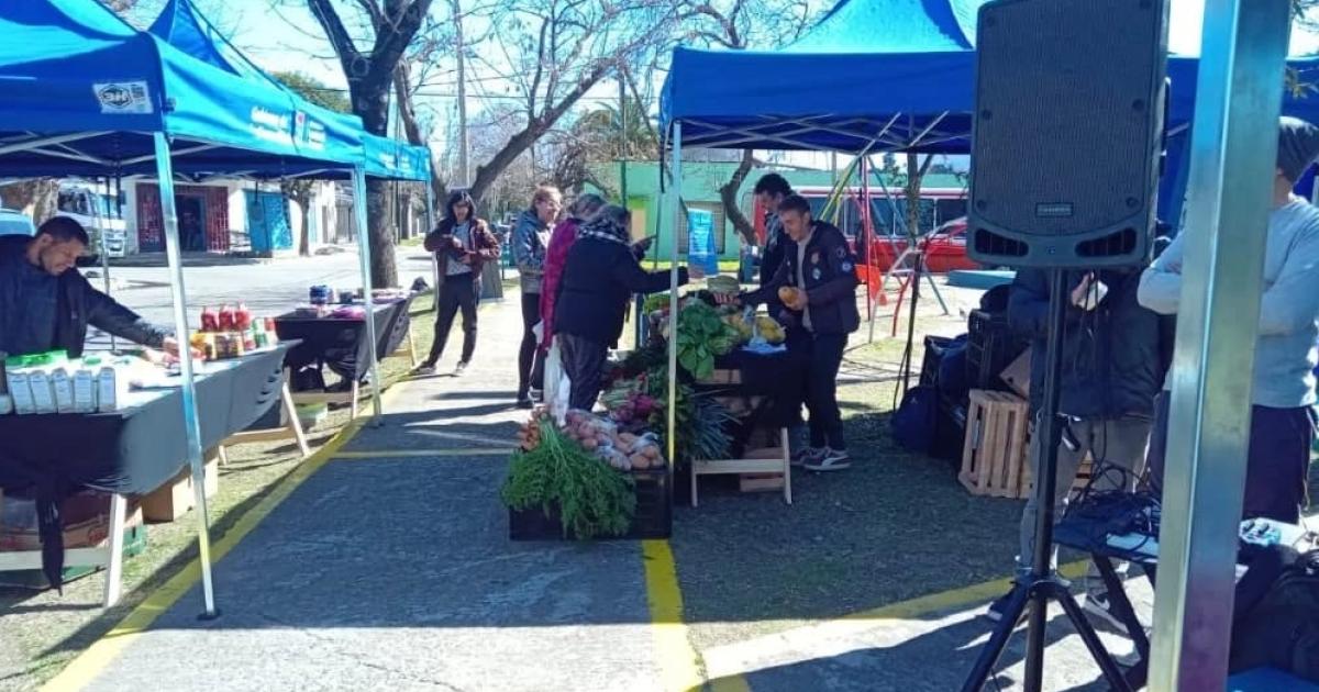 Mercados de la Comunidad sigue recorriendo los barrios
