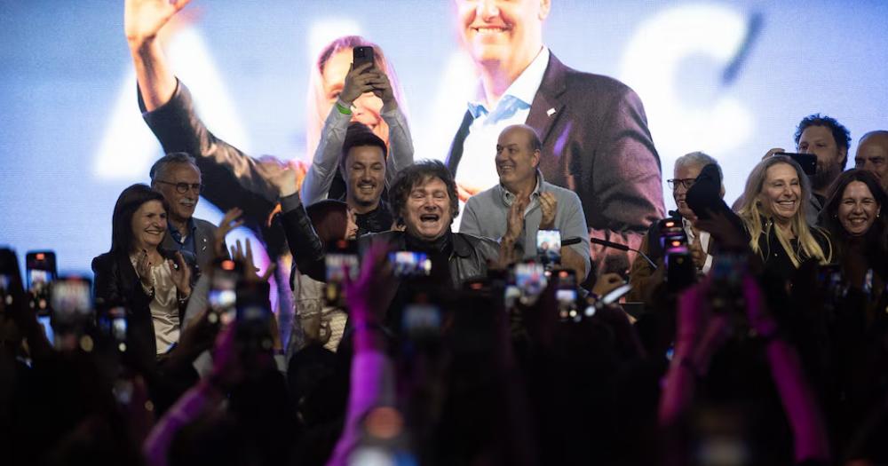 El oficialismo se impuso en casi todo el paiacutes con el 40-en-porciento- de los votos