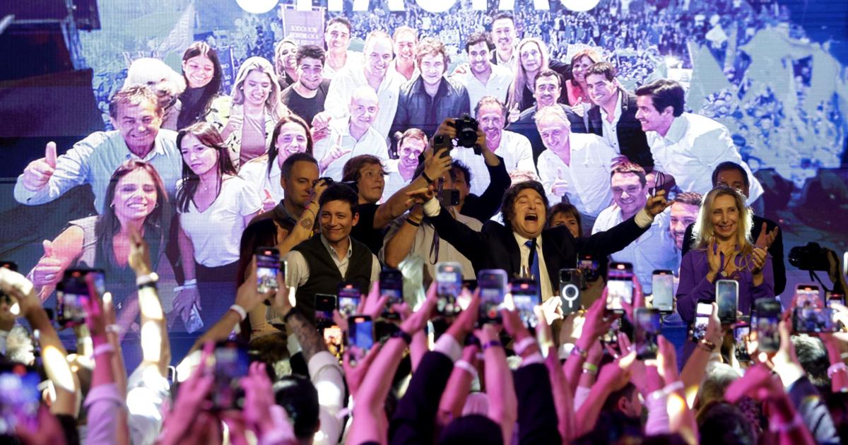 Hubo festejo en el búnker de LLA