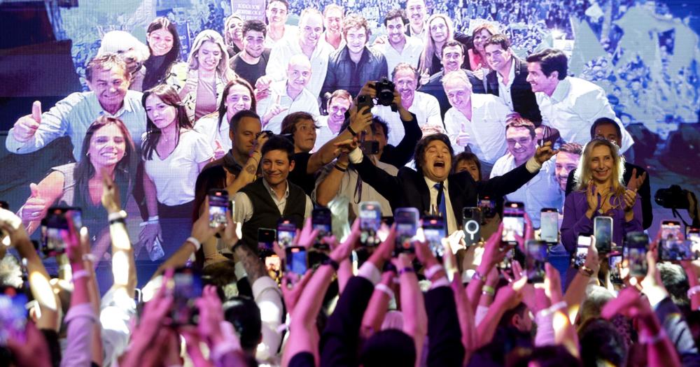 Hubo festejo en el búnker de LLA