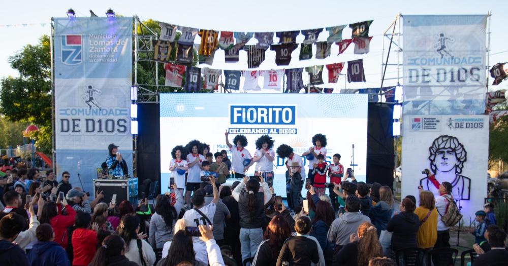 Asiacute fue la celebracioacuten del cumpleantildeos 65deg de Diego Maradona en Fiorito