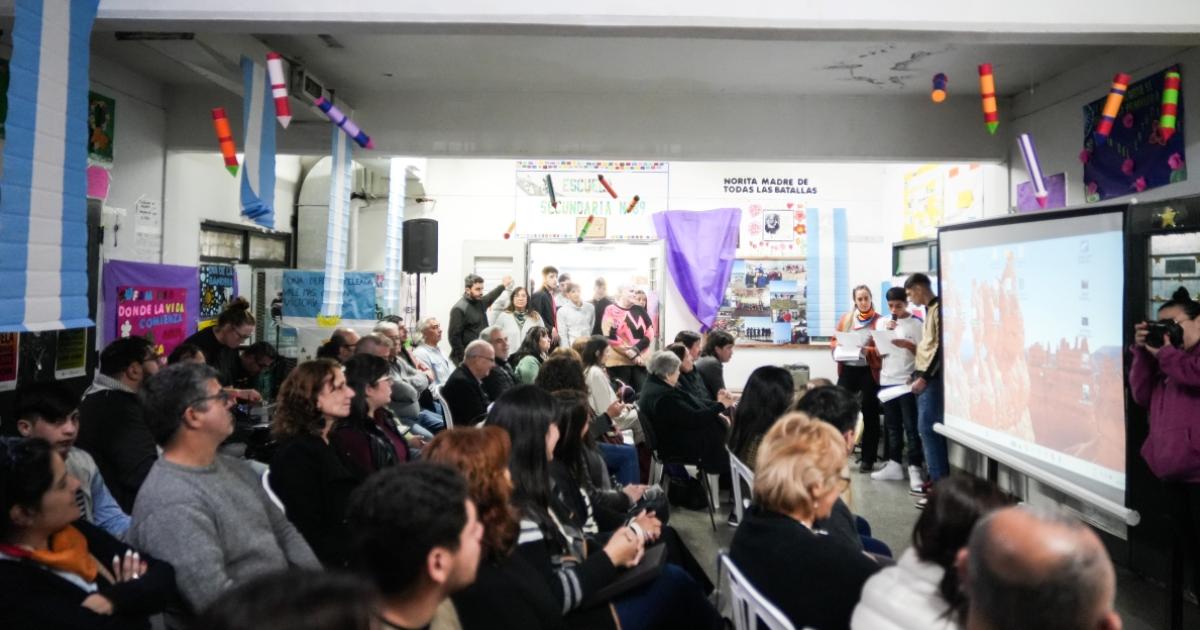 La Secundaria N°89 funciona en el CREU de Lomas