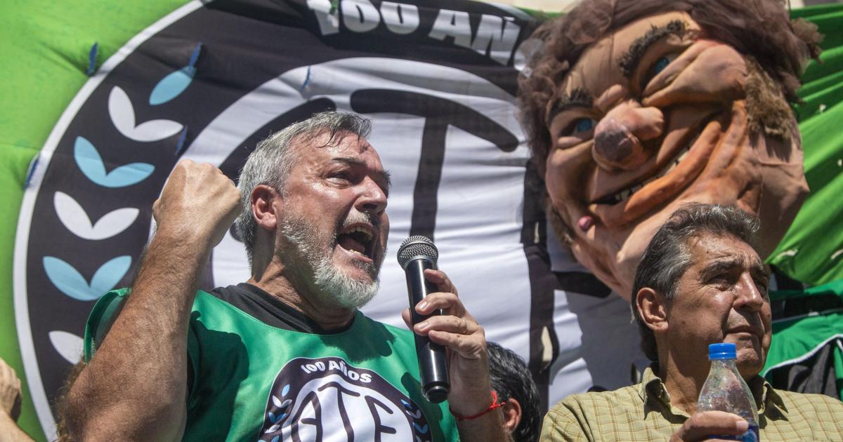 Intentan debilitar la protección de los trabajadores aseguran